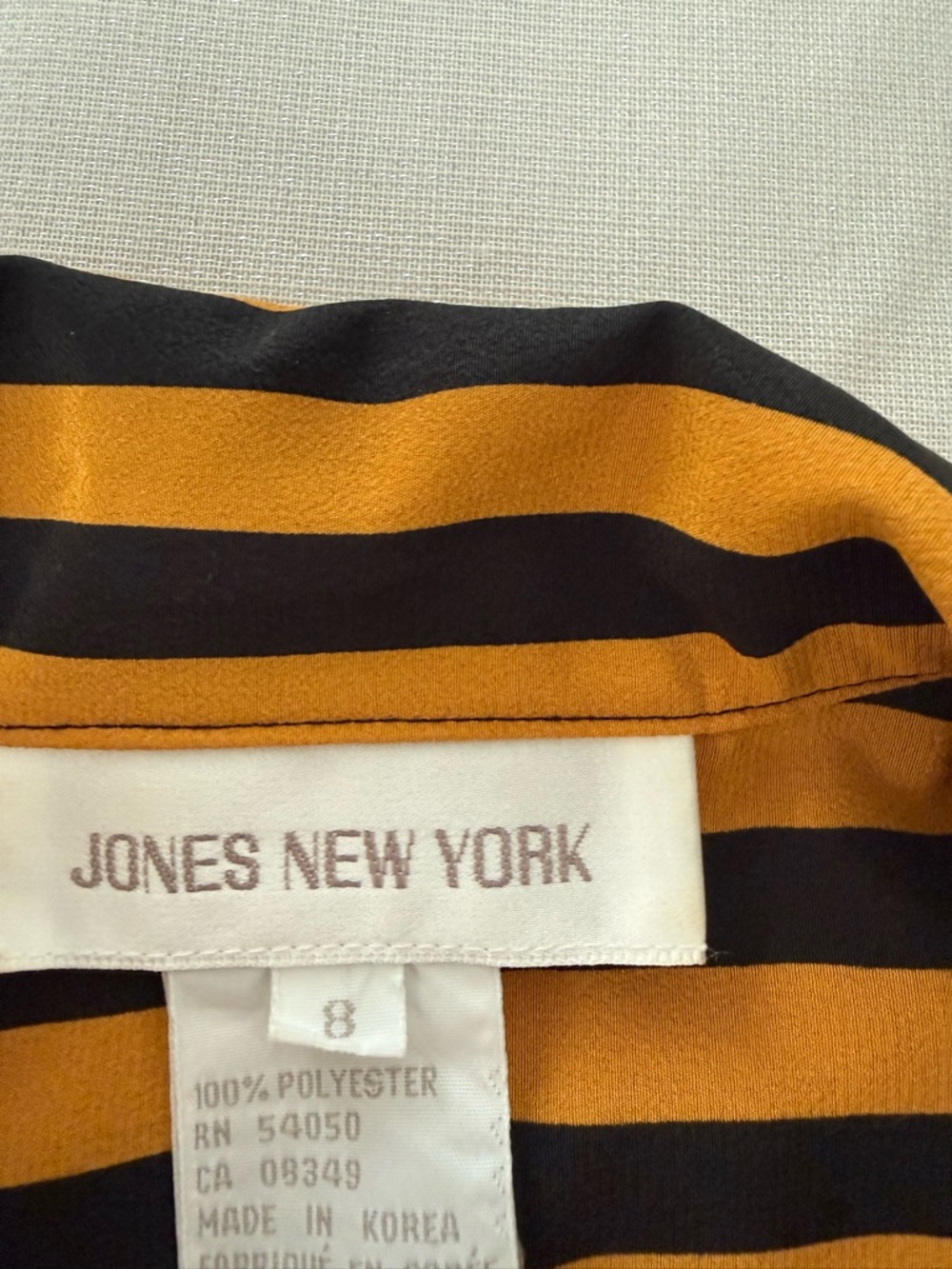 Jones New York Blouse Womens Size 8 Striped Black & Mustard Yellow Button Down - Picture 3 of 6